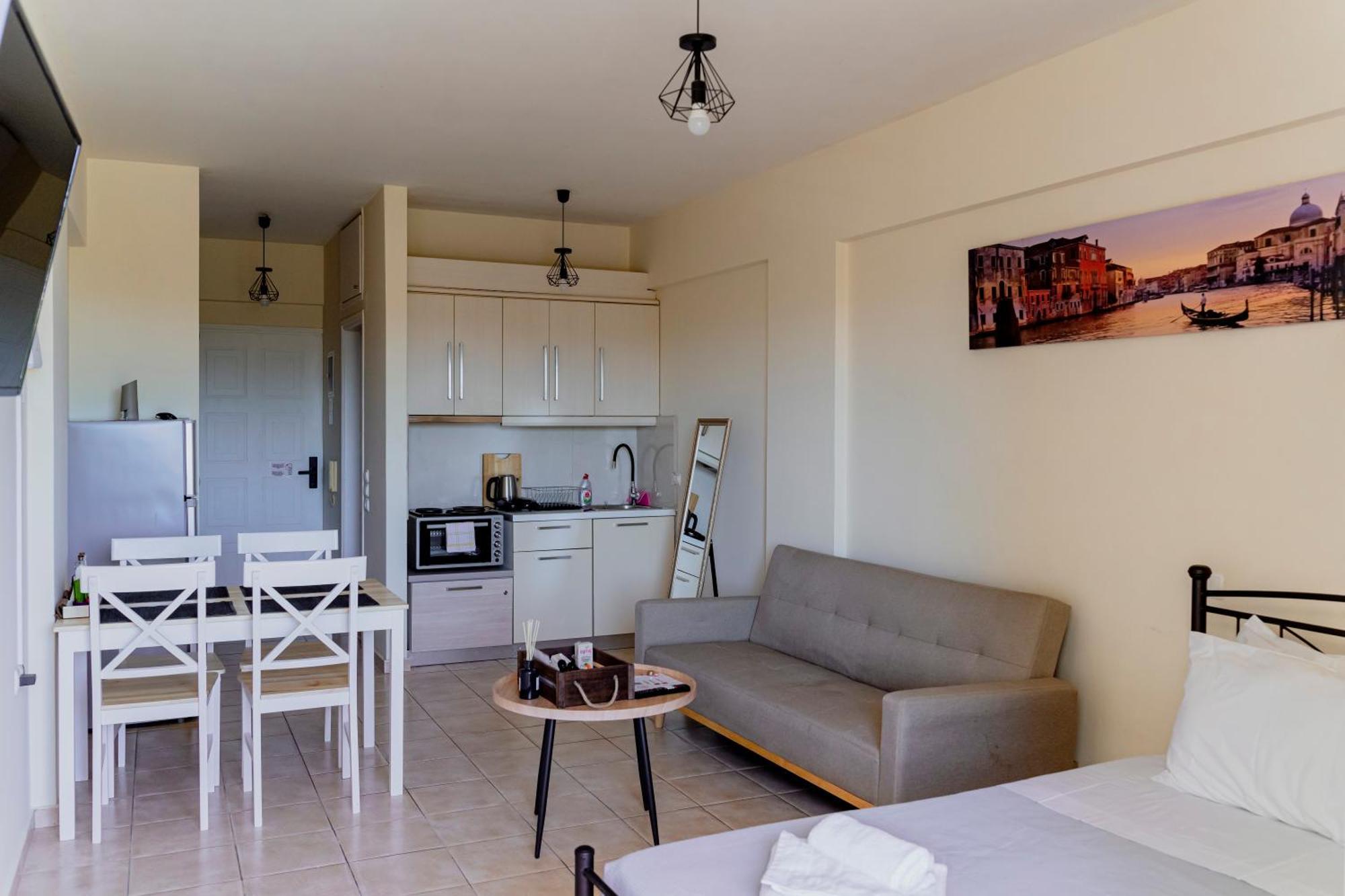 Cozy Nights Apartment Messíni Exterior photo
