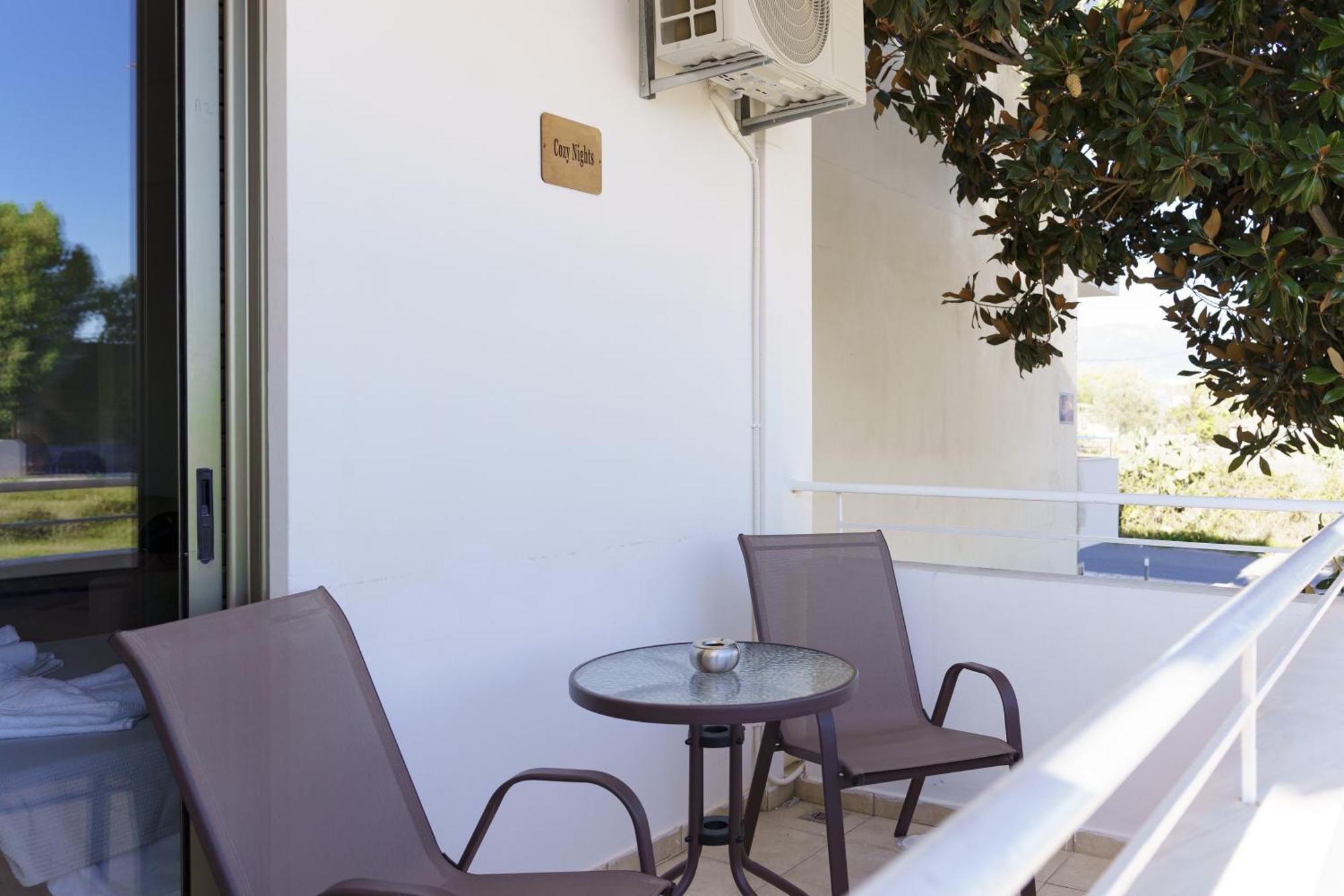 Cozy Nights Apartment Messíni Exterior photo