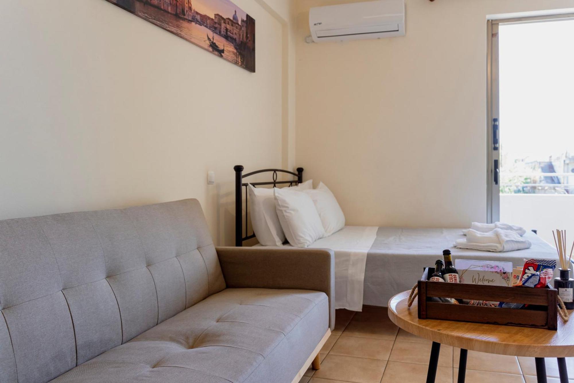Cozy Nights Apartment Messíni Exterior photo